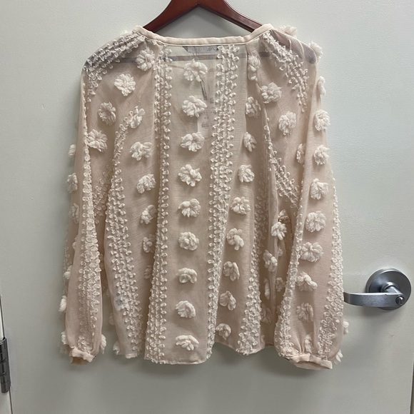 Zara 3D floral shirt in Ecru, M. New with tags. - Picture 3 of 4